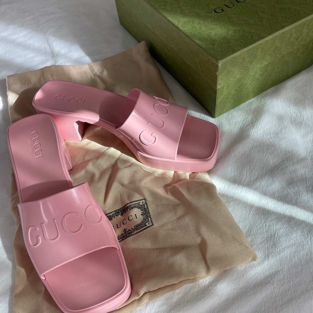 Gucci Rubber Slide Sandal - Picture 2 of 9